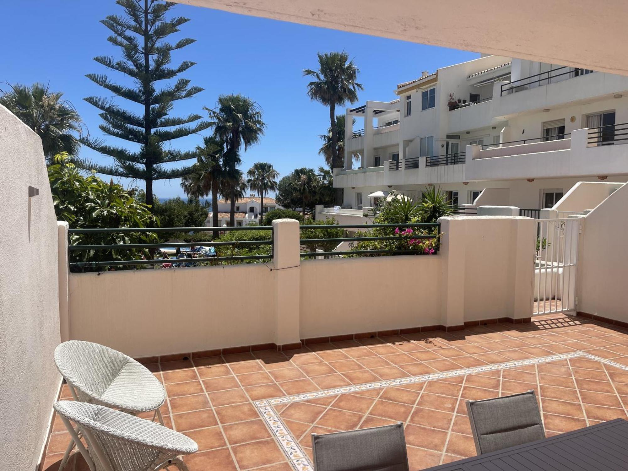Family & Mijas Costa & Fuengirola By Alfresco Apartment El Faro