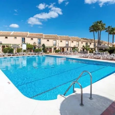 Family & Beach Apartments Mijas Costa & Fuengirola By Alfresco Stays El Faro Esterno foto
