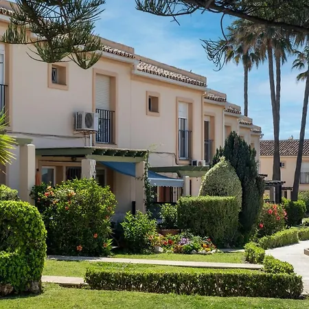Family & Beach Apartments Mijas Costa & Fuengirola By Alfresco Stays El Faro Esterno foto