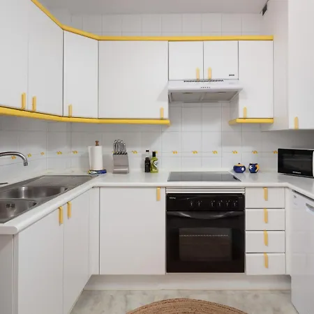 Family & Beach Apartments Mijas Costa & Fuengirola By Alfresco Stays El Faro Esterno foto