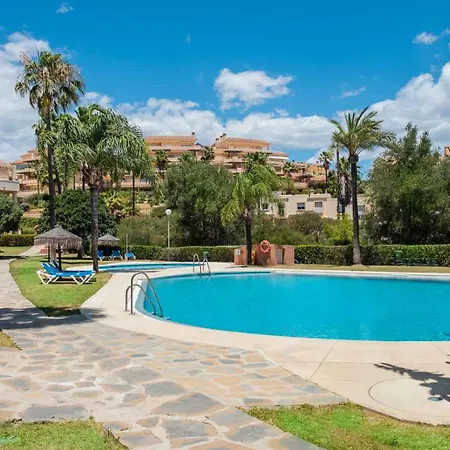 Family & Beach Apartments Mijas Costa & Fuengirola By Alfresco Stays El Faro Esterno foto