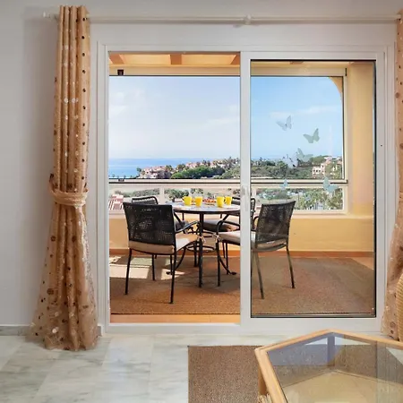 Family & Beach Apartments Mijas Costa & Fuengirola By Alfresco Stays El Faro Esterno foto
