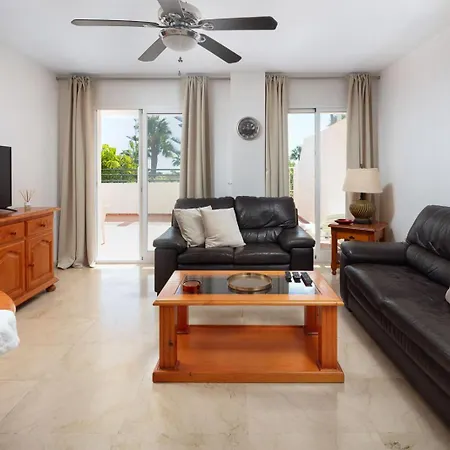 Family & Beach Apartments Mijas Costa & Fuengirola By Alfresco Stays El Faro Esterno foto