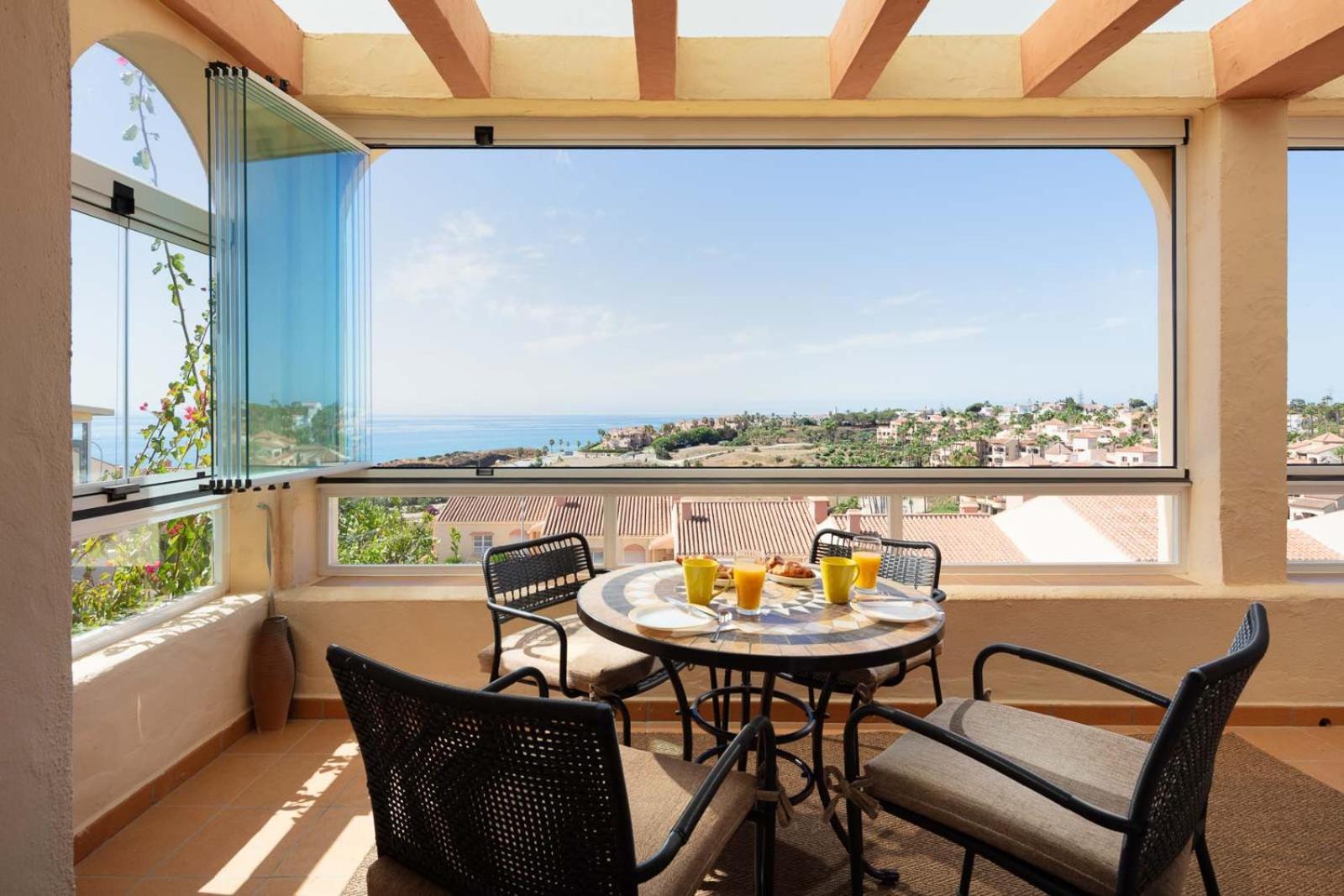 Family & Mijas Costa & Fuengirola By Alfresco Hébergement de vacances El Faro